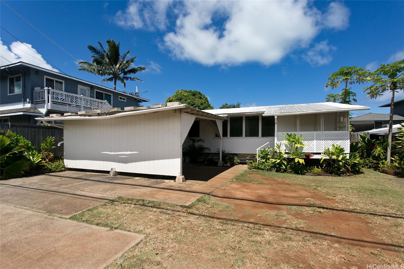 708 Oneawa Street, Kailua, HI 96734 Compass