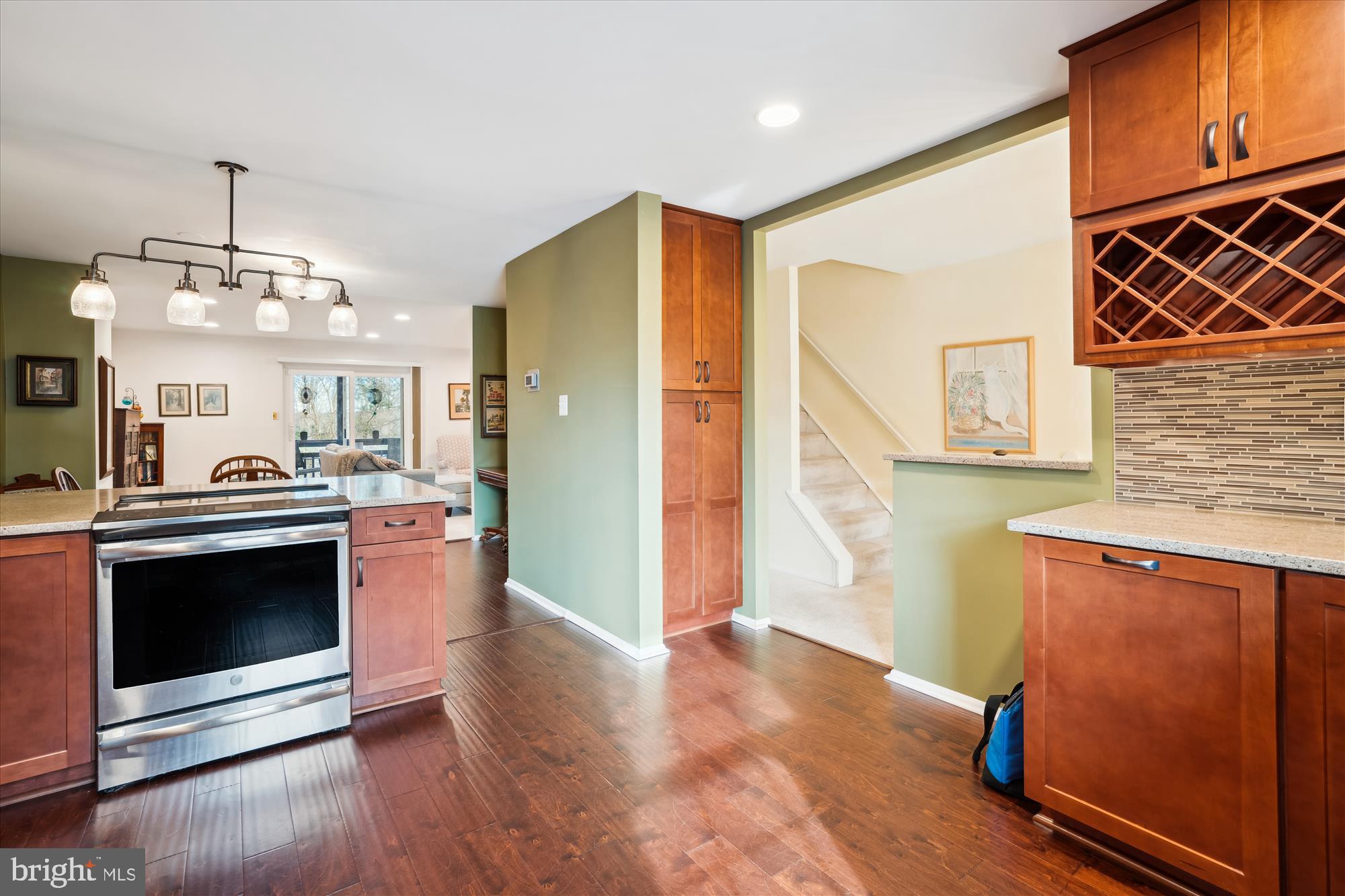 9759 Early Spring Way Columbia, MD 21046 - Photo 5 of 49 Kitchen