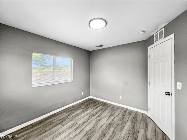 $1,149 | 121 Gordon Avenue South, Lehigh Acres, FL 33973