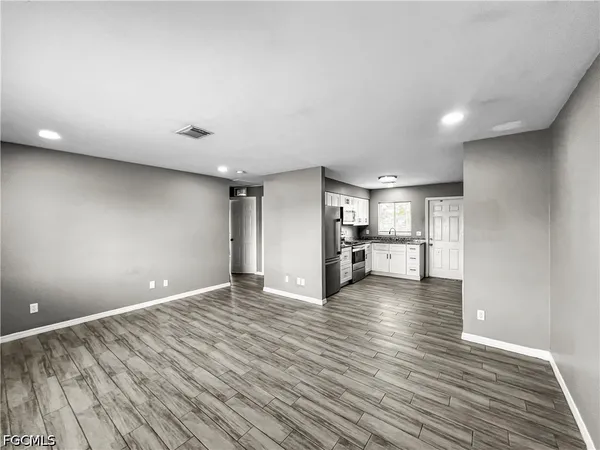 $1,149 | 121 Gordon Avenue South, Lehigh Acres, FL 33973