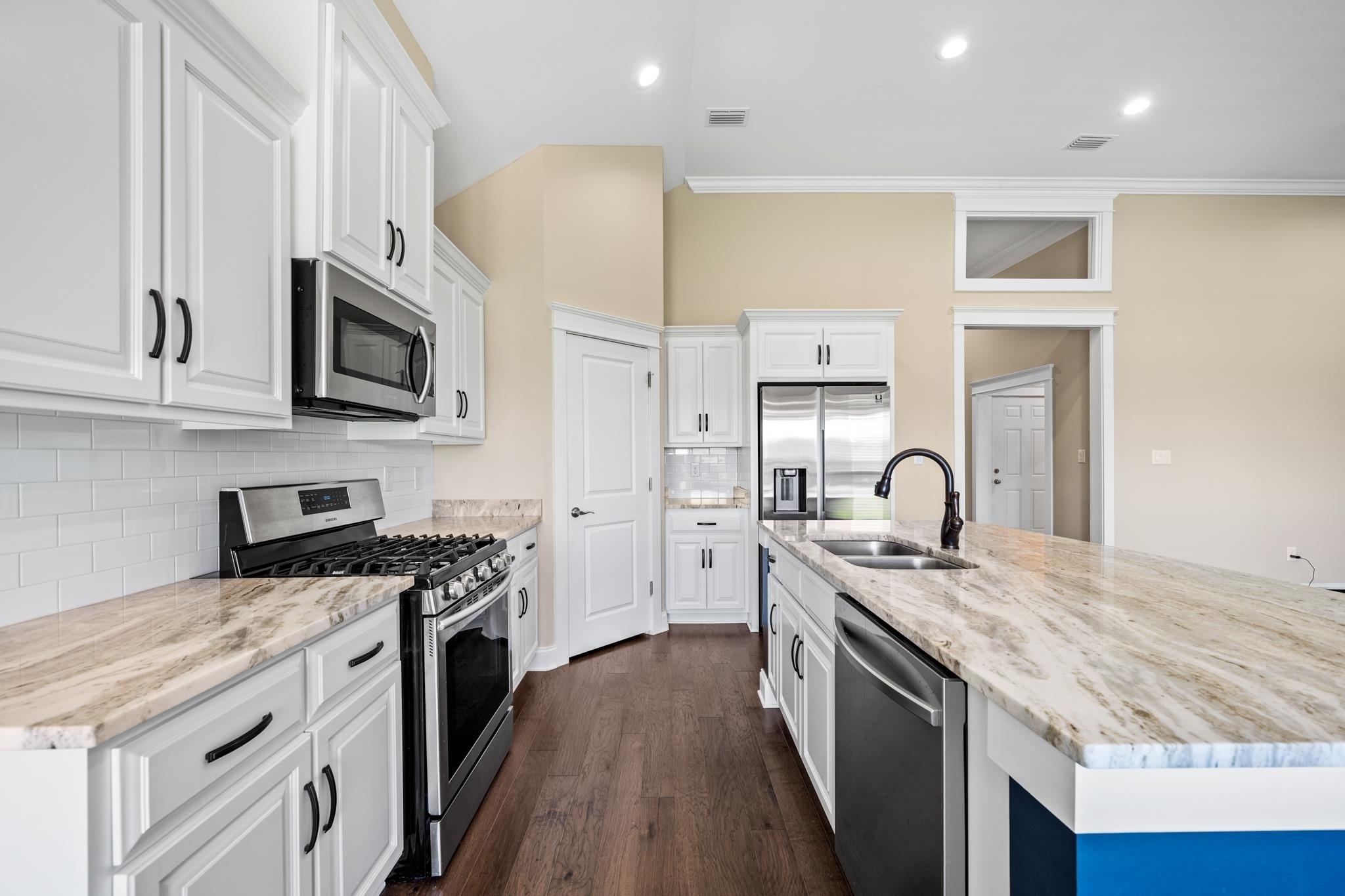 31789 Canopy Loop Daphne, AL 36527 - Photo 5 of 26 Kitchen