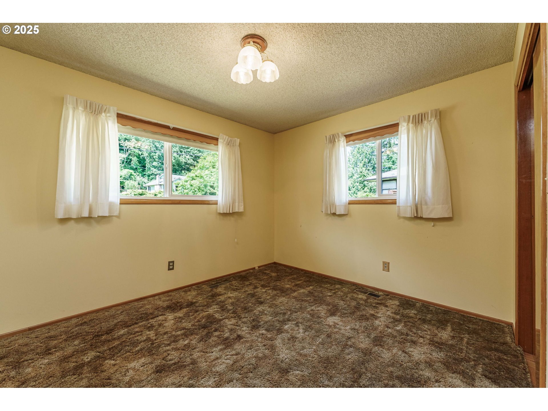 1938 Northwest Sierra Lane Camas, WA 98607 - Photo 18 of 33 a view of room with hardwood floor