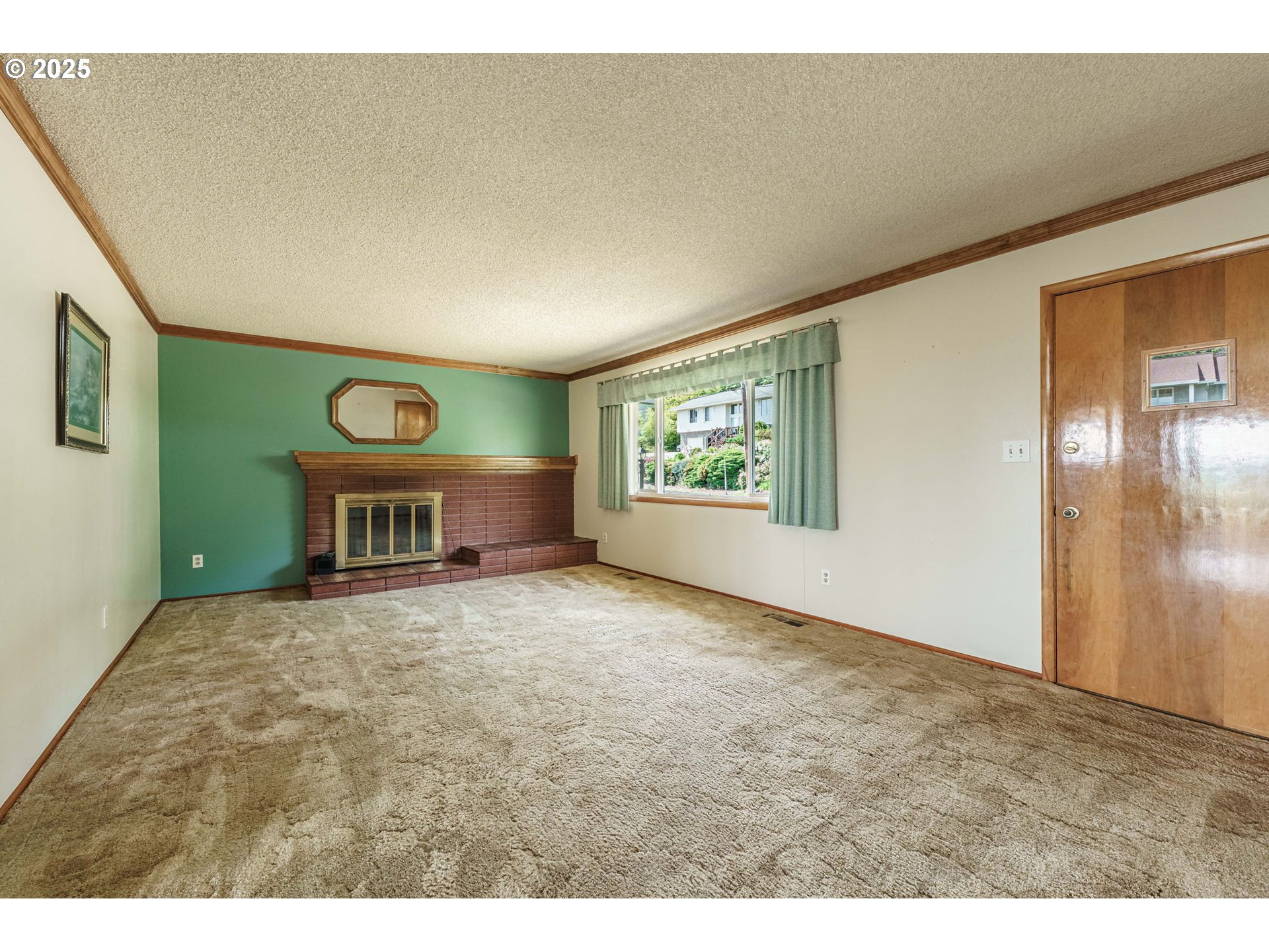 1938 Northwest Sierra Lane Camas, WA 98607 - Photo 6 of 33 a view of an empty room and window