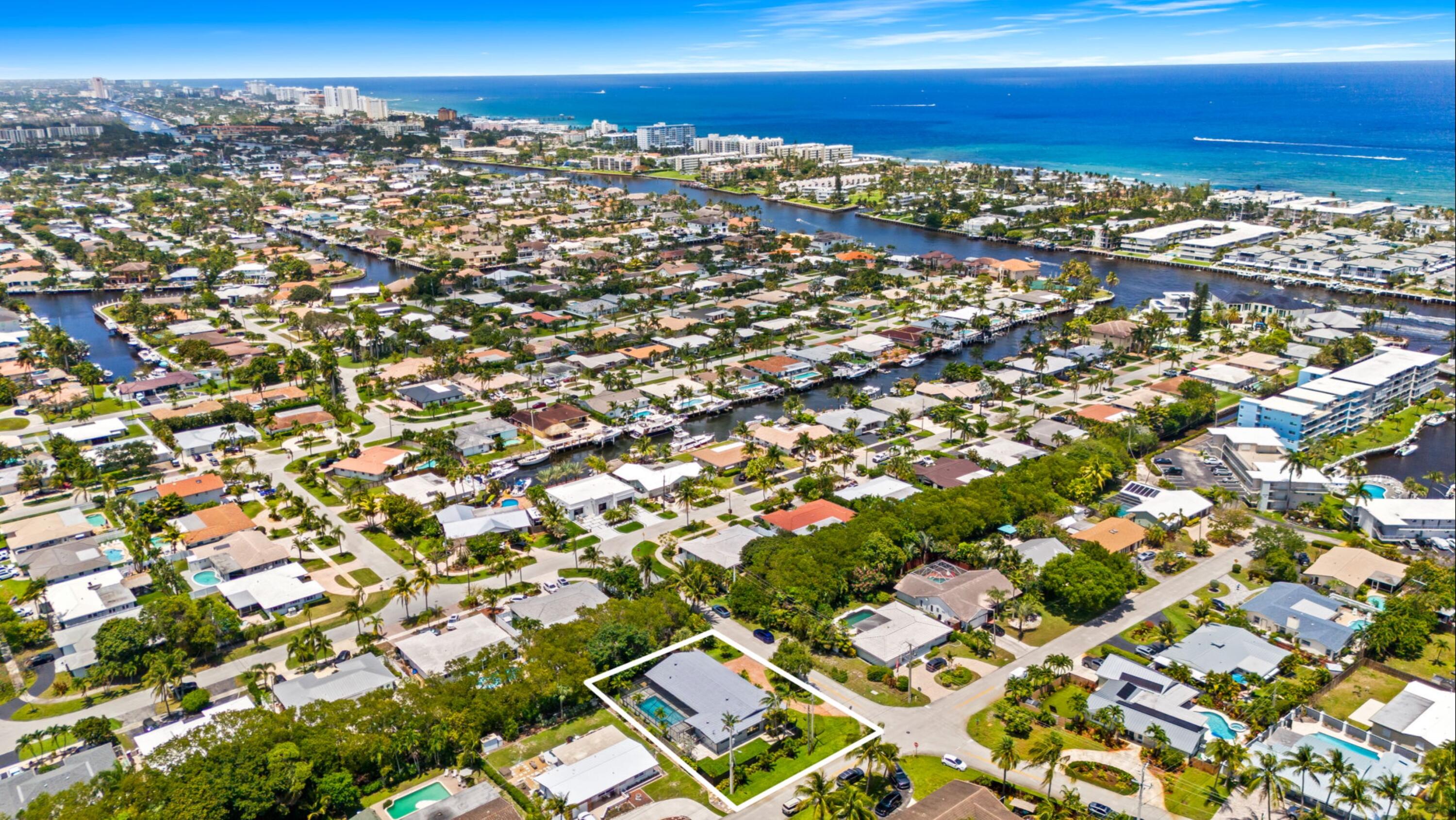 2811 Northeast 53rd Court Lighthouse Point, FL 33064 - Photo 5 of 31 Aerial 1