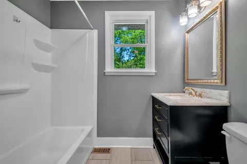 $249,999 | 738 McPherson Drive, Nashville, TN 37221