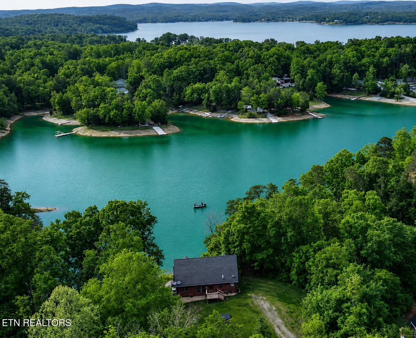 Cabin in Deep Wate Cove!