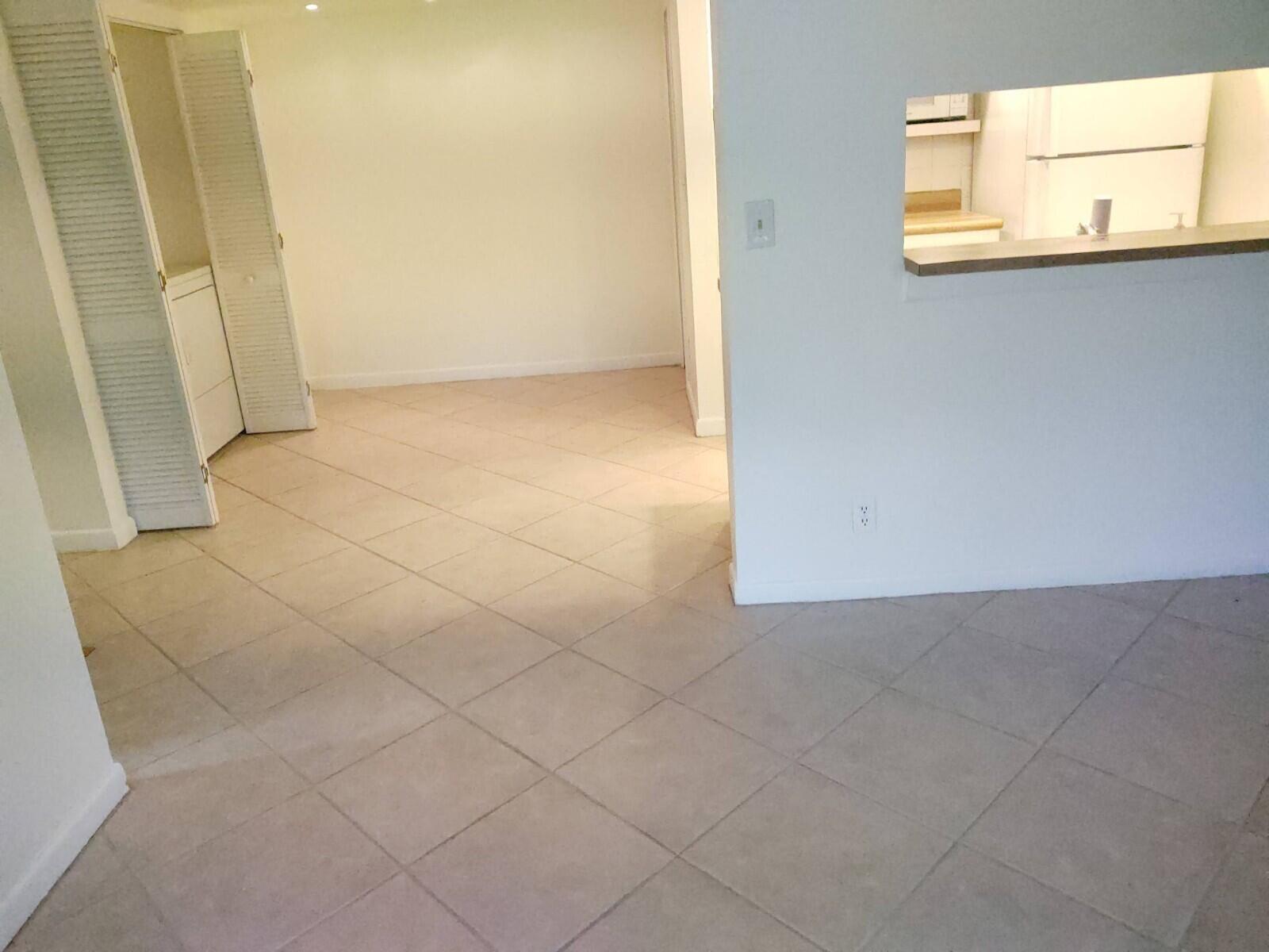 6341 Chasewood Drive, Unit B Jupiter, FL 33458 - Photo 8 of 14