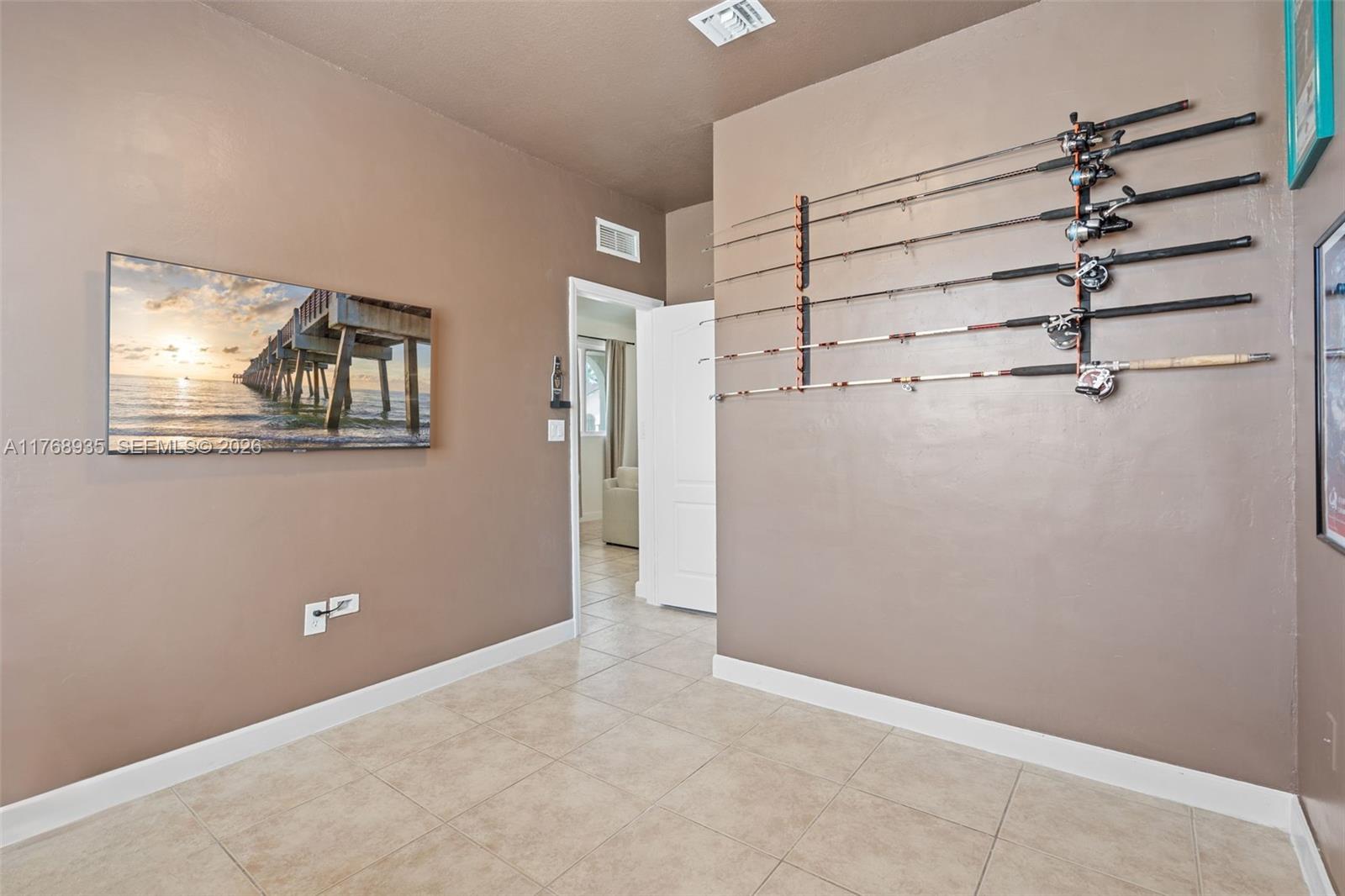 2731 Southeast 17th Avenue, Unit 211 Homestead, FL 33035 - Photo 24 of 26