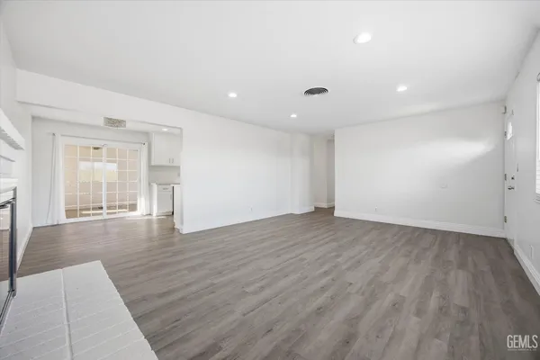 $385,000 | Undisclosed Address, Shafter, CA 93263