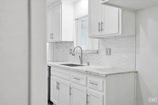 $385,000 | Undisclosed Address, Shafter, CA 93263