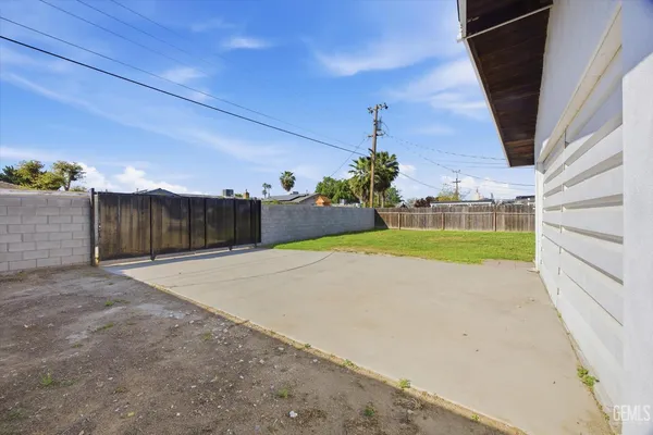 $385,000 | Undisclosed Address, Shafter, CA 93263