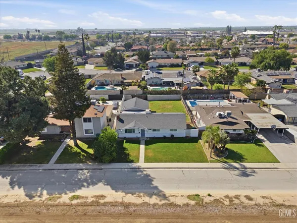 $385,000 | Undisclosed Address, Shafter, CA 93263