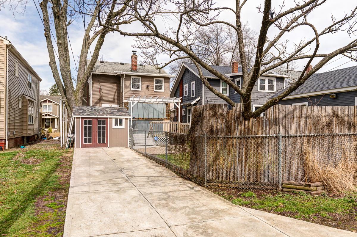 317 Crestview Road Columbus, OH 43202 - Photo 6 of 42