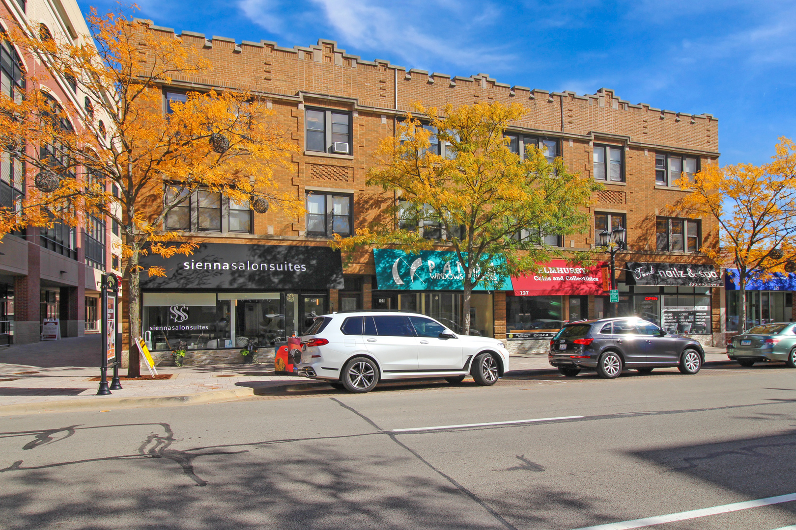 125 North Addison Avenue, Unit 3 Elmhurst, IL 60126 - Photo 1 of 16 a car parked in front of a building