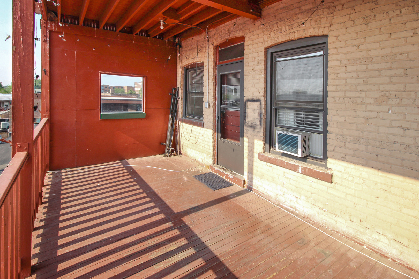 125 North Addison Avenue, Unit 3 Elmhurst, IL 60126 - Photo 14 of 16 a balcony view with a outdoor space