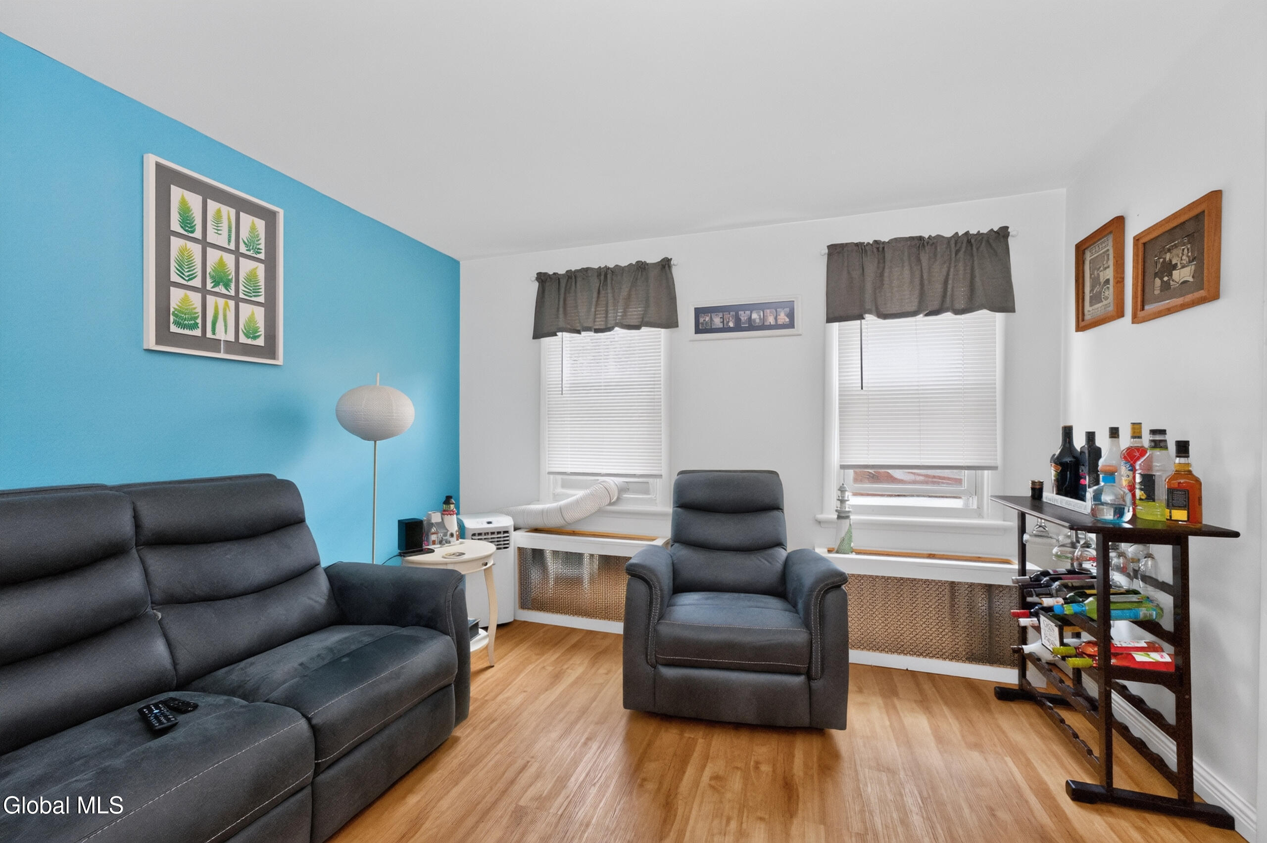 1015 1st Street Rensselaer, NY 12144 - Photo 6 of 27 2 Livingroom 3