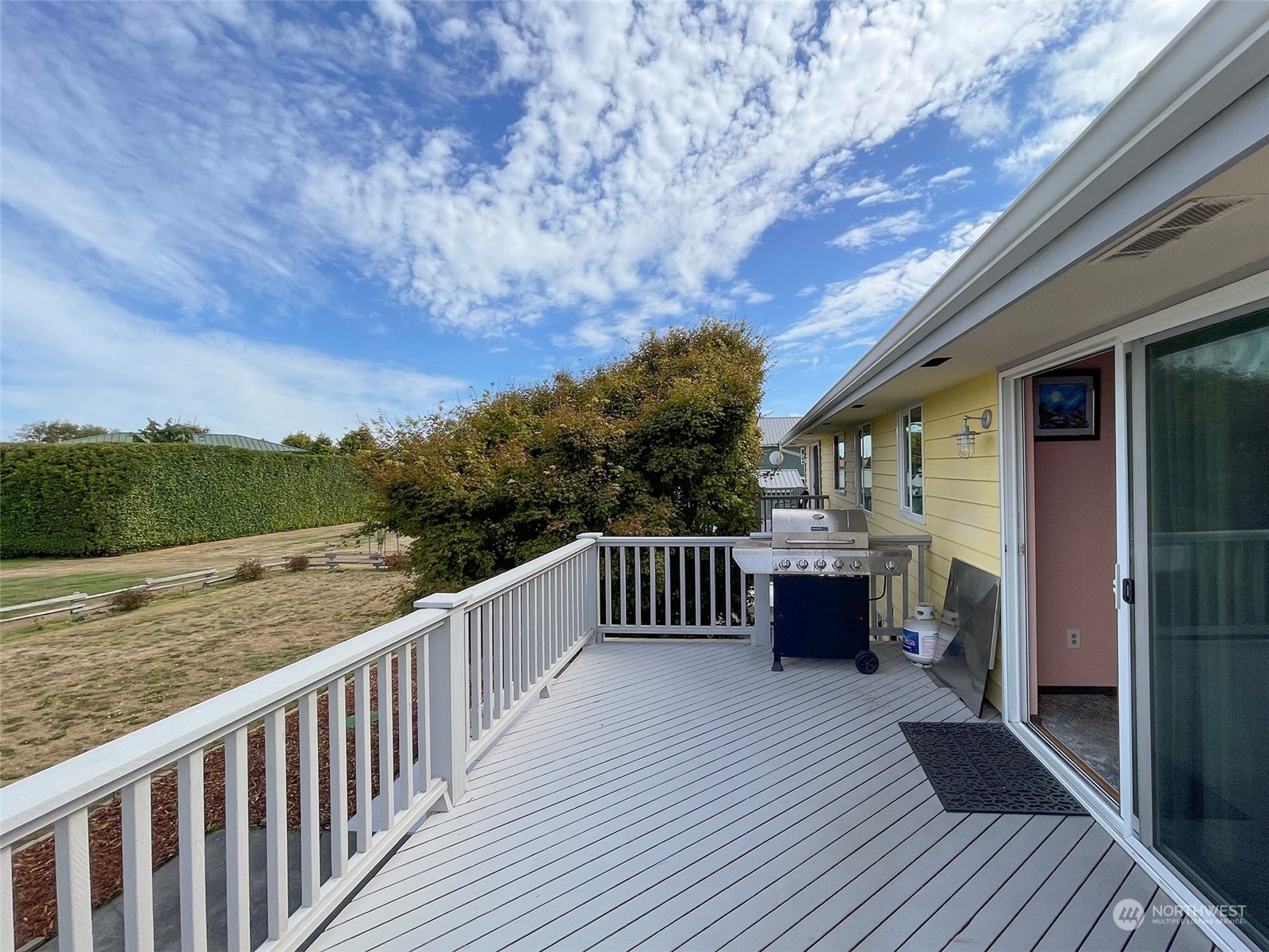 190 Greywolf Road Sequim, WA 98382 - Photo 13 of 40 a view of balcony with furniture