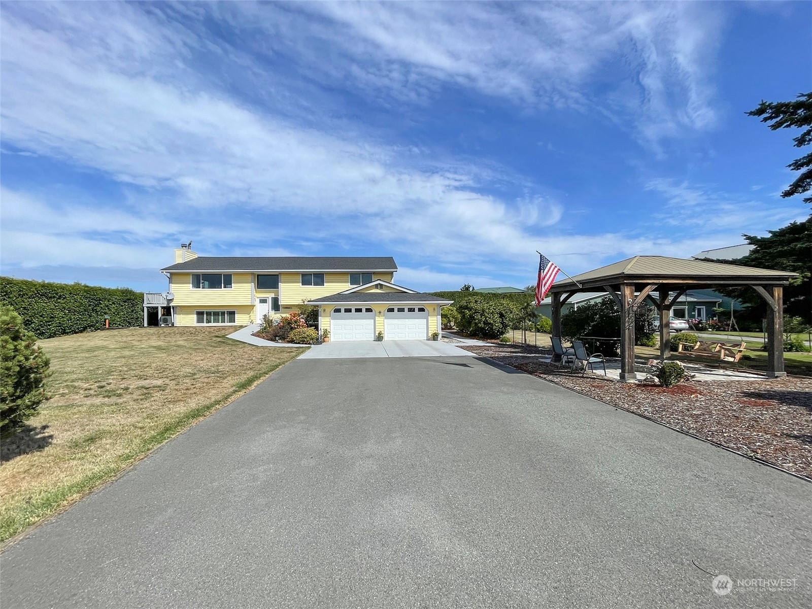 190 Greywolf Road Sequim, WA 98382 - Photo 39 of 40 a view of a city street with parked cars