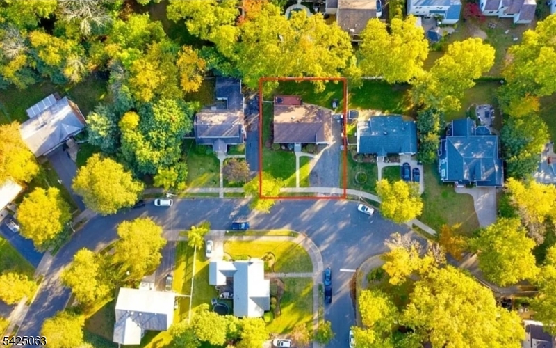 684 Spring Avenue Ridgewood, NJ 07450 - Photo 14 of 14
