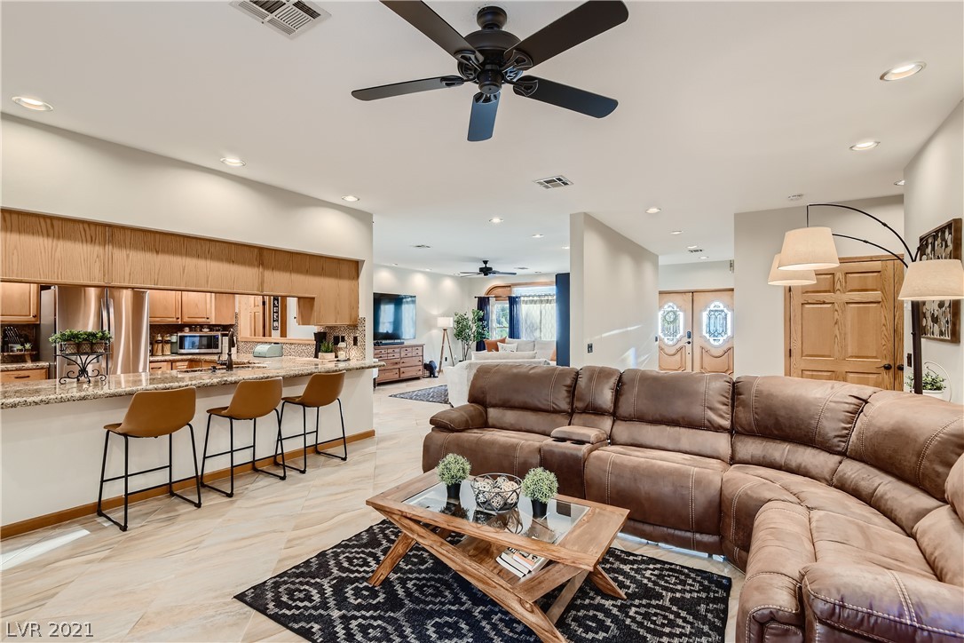 917 Rhyolite Terrace Henderson, NV 89011 - Photo 17 of 31 Gallery Image 17