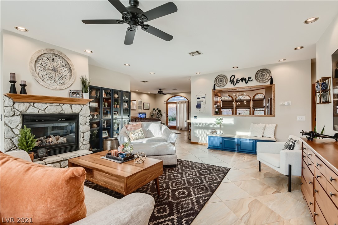 917 Rhyolite Terrace Henderson, NV 89011 - Photo 10 of 31 Gallery Image 10
