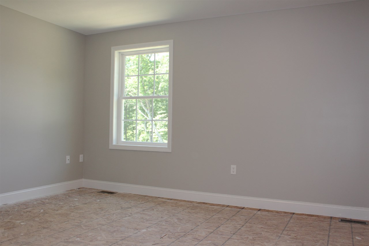 932 Smyth Road Manchester, NH 03104 - Photo 20 of 25