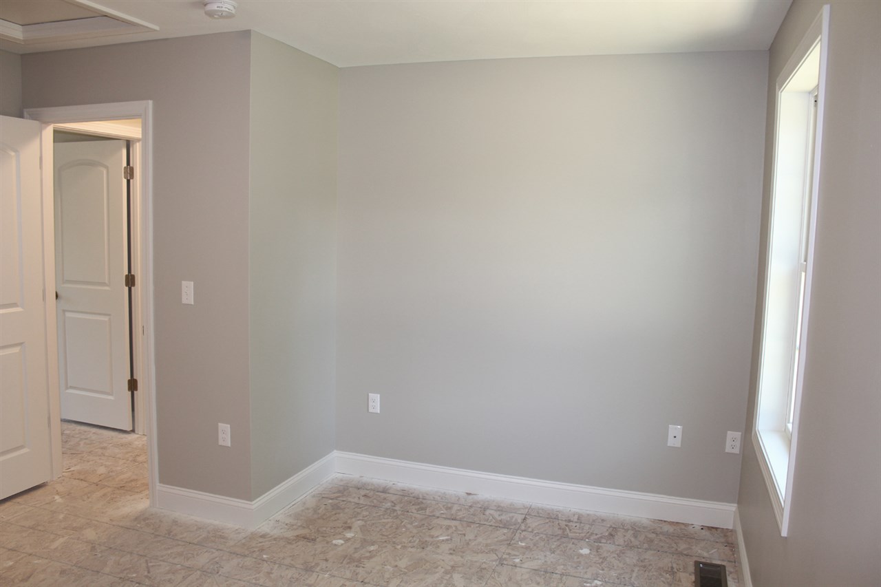 932 Smyth Road Manchester, NH 03104 - Photo 21 of 25