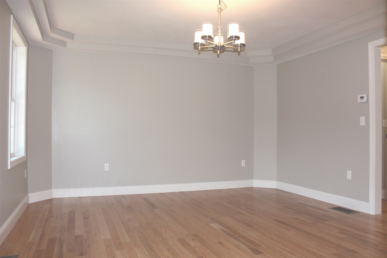 932 Smyth Road Manchester, NH 03104 - Photo 10 of 25