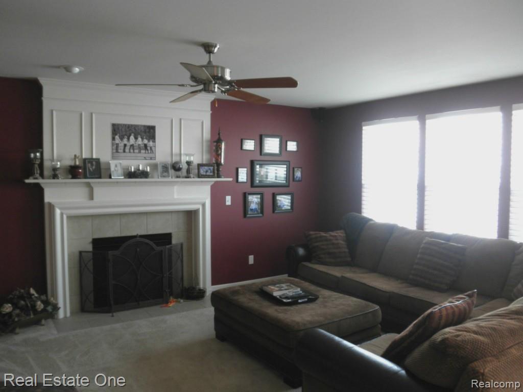 856 Deer Run Lake Road Holly, MI 48442 - Photo 7 of 34 Great room view 1