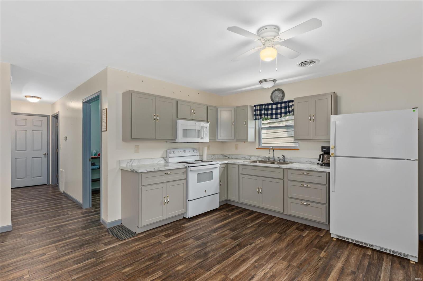 8024 Detour Road Bunker Hill, IL 62014 - Photo 4 of 26