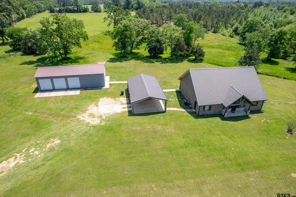 $535,000 | 13043 W Creek, Henderson, TX 75654