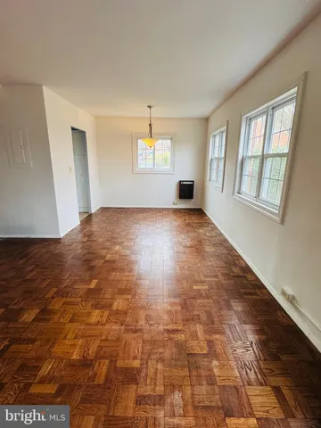 $1,800 | 3117 Martha Custis Drive, Alexandria, VA 22302