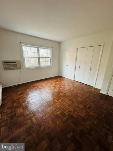 $1,800 | 3117 Martha Custis Drive, Alexandria, VA 22302