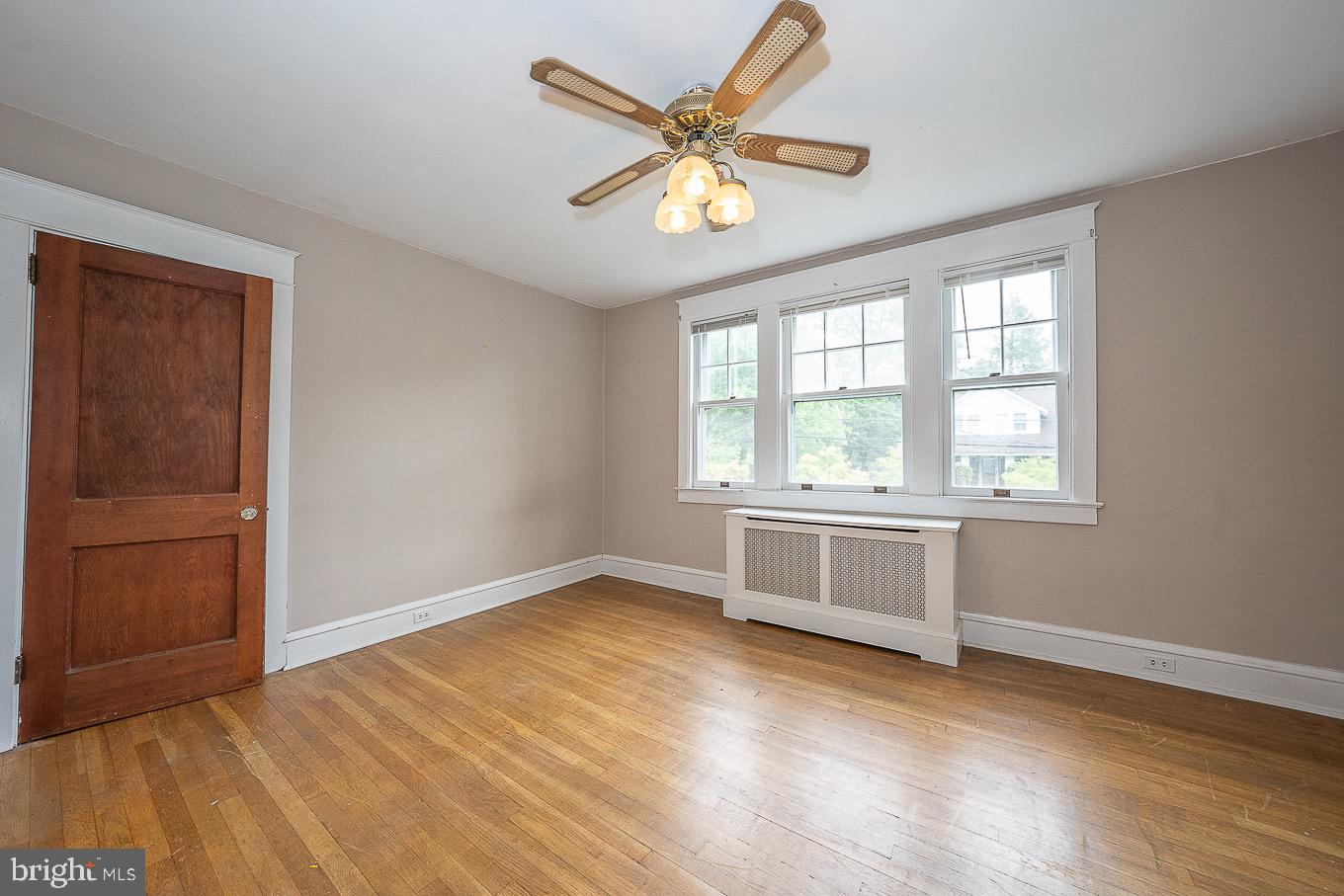 14 Manor Road Paoli, PA 19301 - Photo 15 of 23 BEDROOM #1
SECOND FLOOR