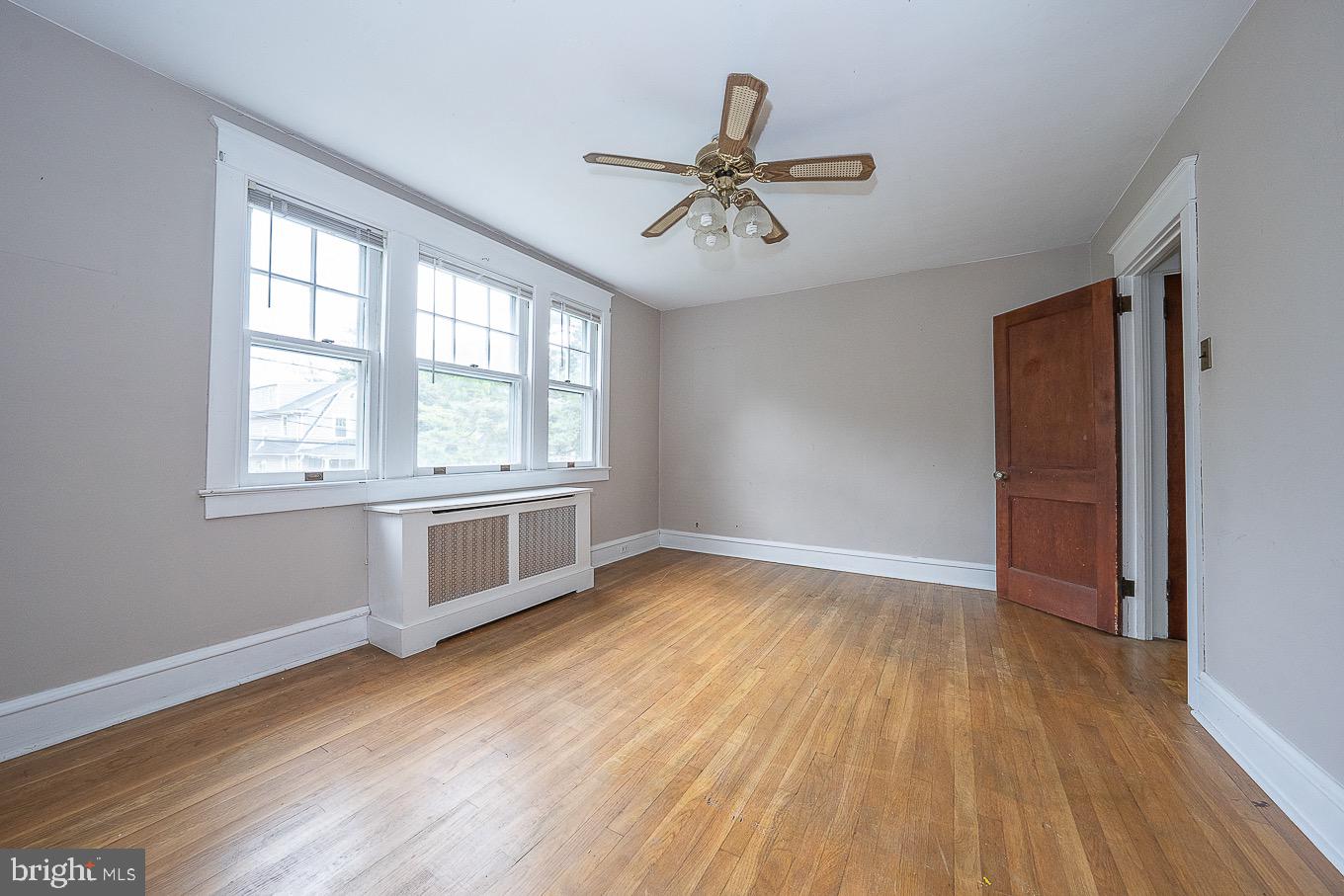 14 Manor Road Paoli, PA 19301 - Photo 16 of 23 BEDROOM #1
SECOND FLOOR
