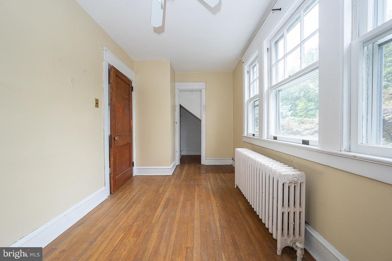 14 Manor Road Paoli, PA 19301 - Photo 18 of 23 BEDROOM #3
SECOND FLOOR