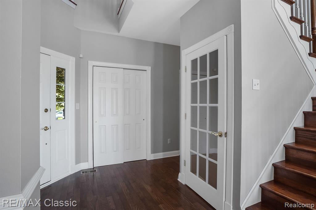 24825 Reeds Pointe Drive Novi, MI 48374 - Photo 7 of 56