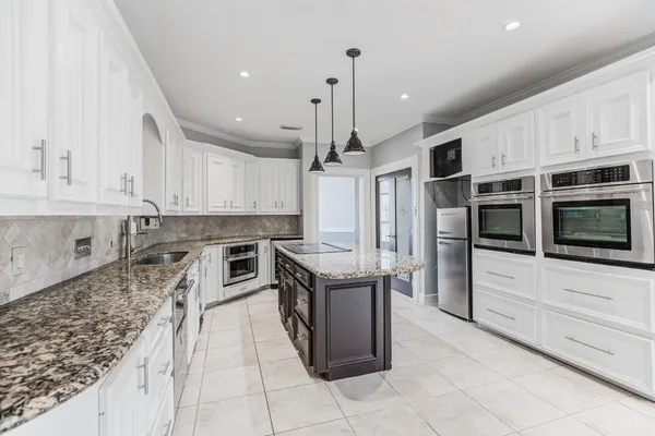 $390,000 | 11618 Snowmass Drive, Houston, TX 77070