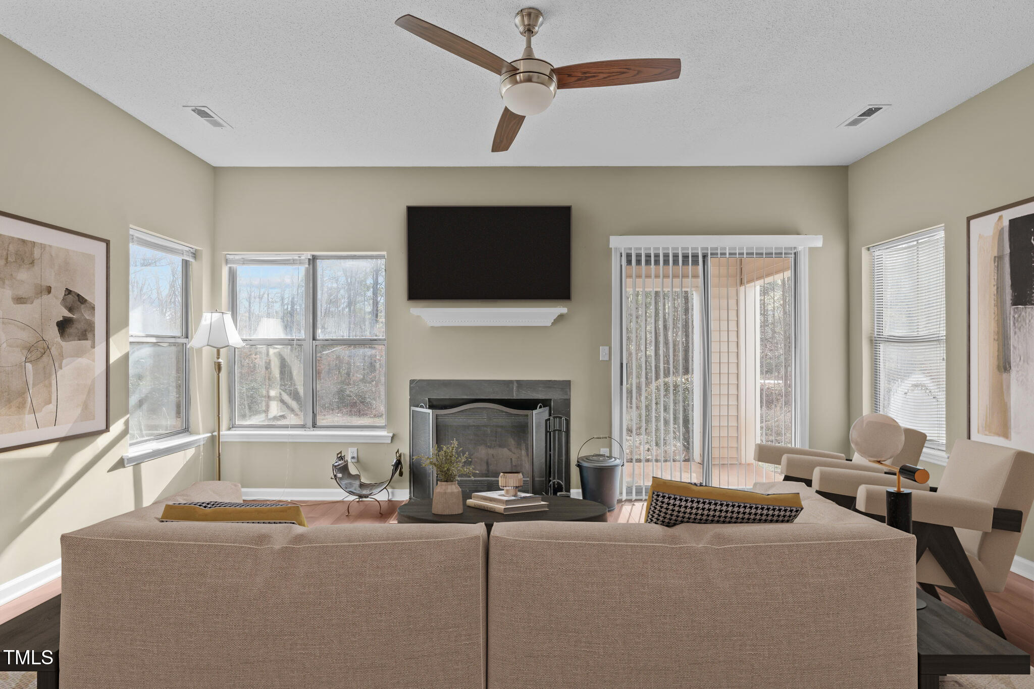 6131 Summer Pointe Place, Unit 101 Raleigh, NC 27606 - Photo 2 of 21 Living Room 1 - 6131 Summerpointe (2)