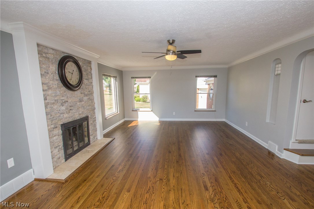 20860 Mastick Road Cleveland, OH 44126 - Photo 8 of 33