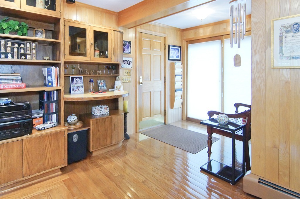 34 Saddle Club Road Lexington, MA 02420 - Photo 17 of 30