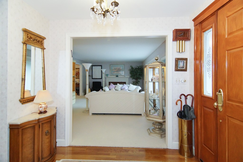 34 Saddle Club Road Lexington, MA 02420 - Photo 7 of 30