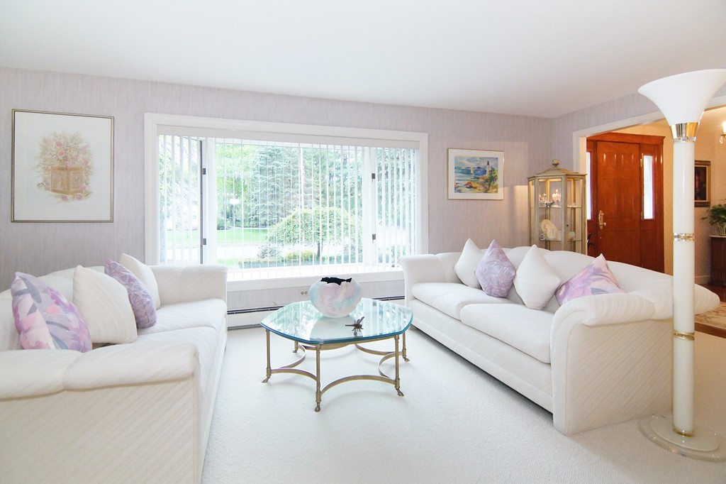 34 Saddle Club Road Lexington, MA 02420 - Photo 8 of 30