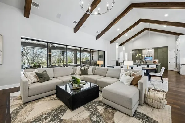 $4,000,000 | 2620 Johnson Road, Southlake, TX 76092