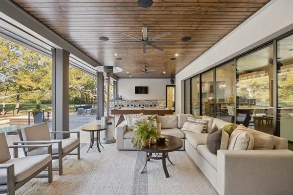 $4,000,000 | 2620 Johnson Road, Southlake, TX 76092