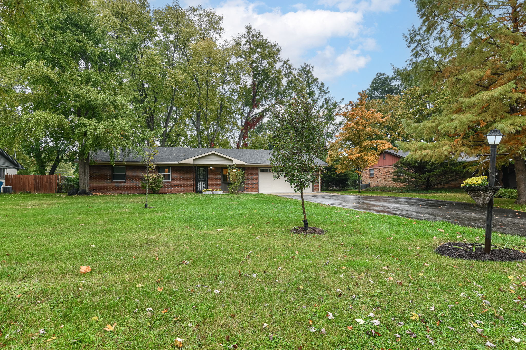 6913 Hague Road Indianapolis, IN 46256 - Photo 3 of 32 Gallery Image 3