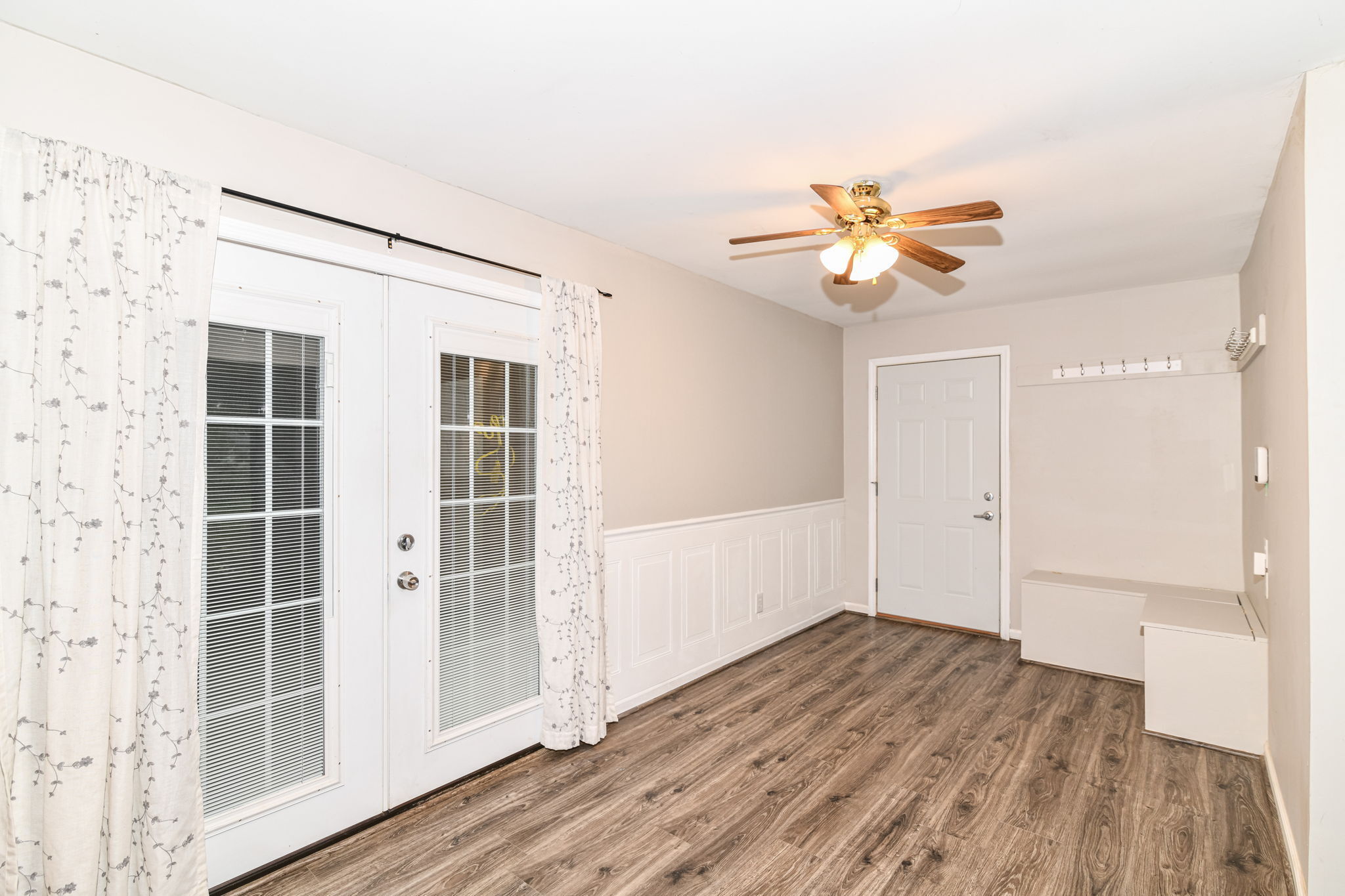 6913 Hague Road Indianapolis, IN 46256 - Photo 8 of 32 Gallery Image 8