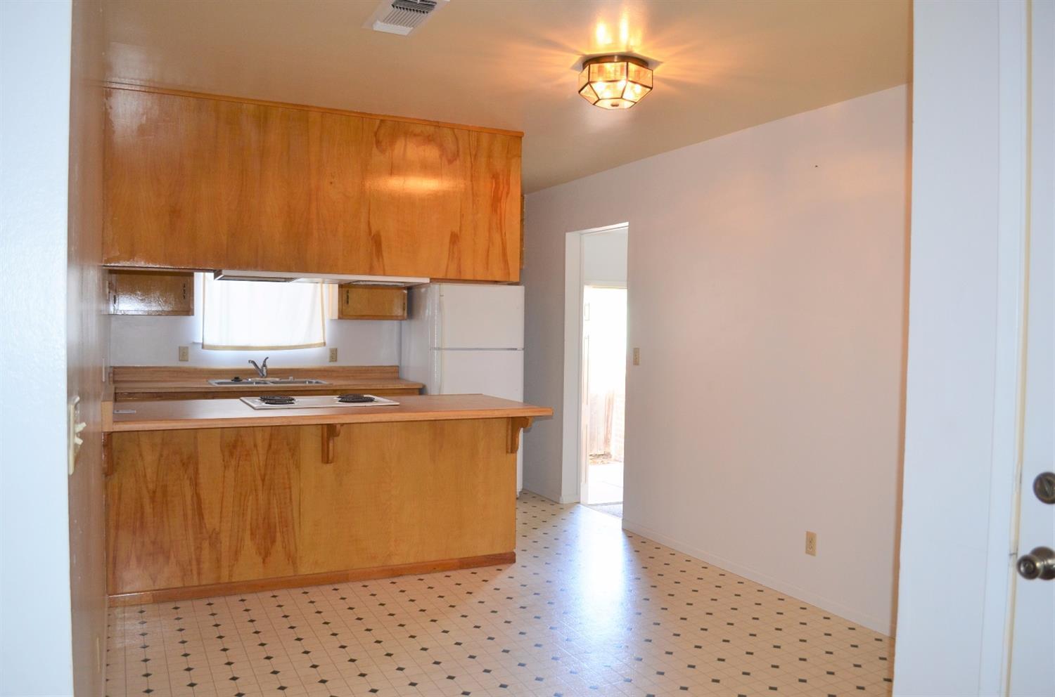425 West Spring Lane Lemoore, CA 93245 - Photo 9 of 25 Additional Photo