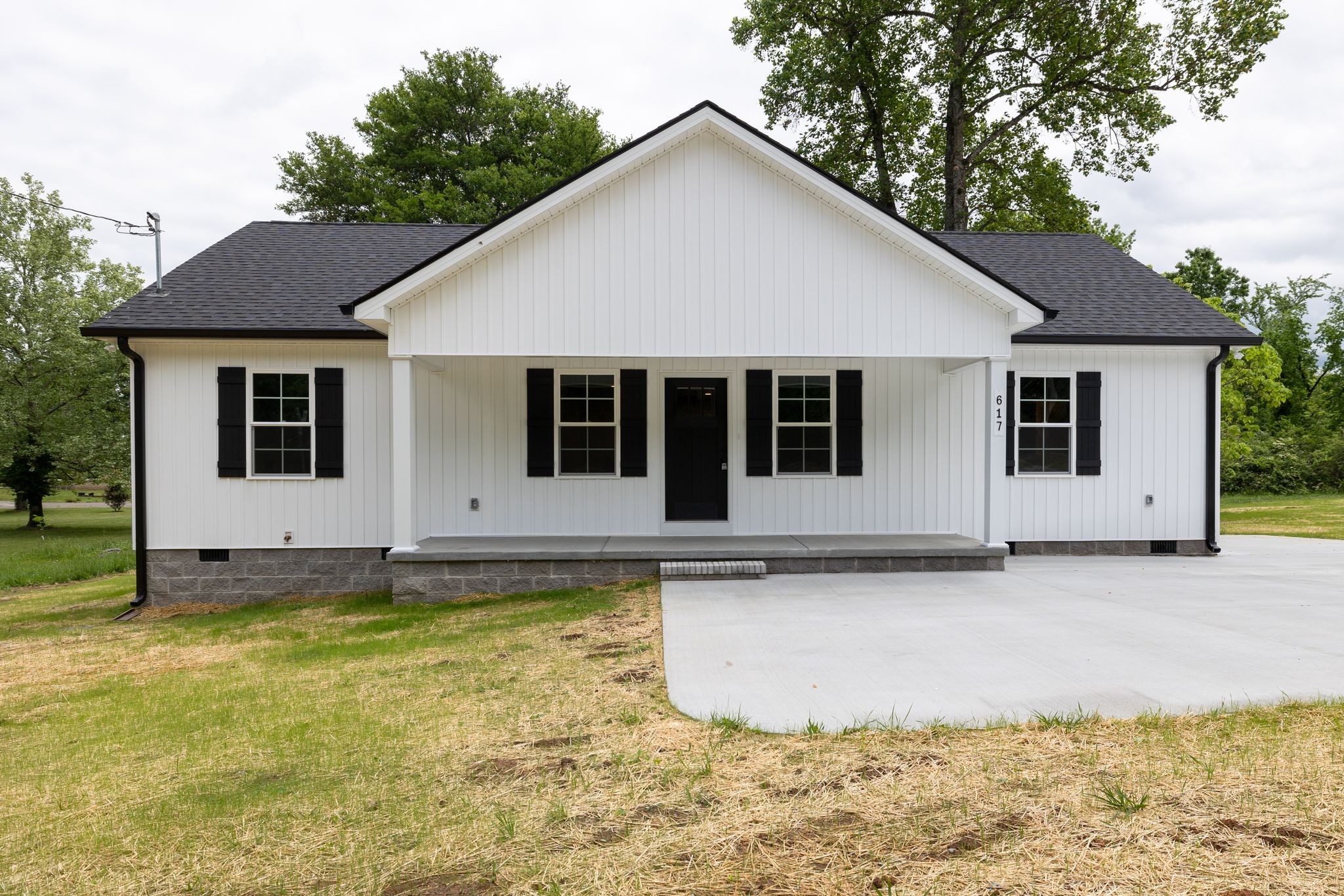 617 Kingree Road Shelbyville, TN 37160 - Photo 3 of 28 Gallery Image 3