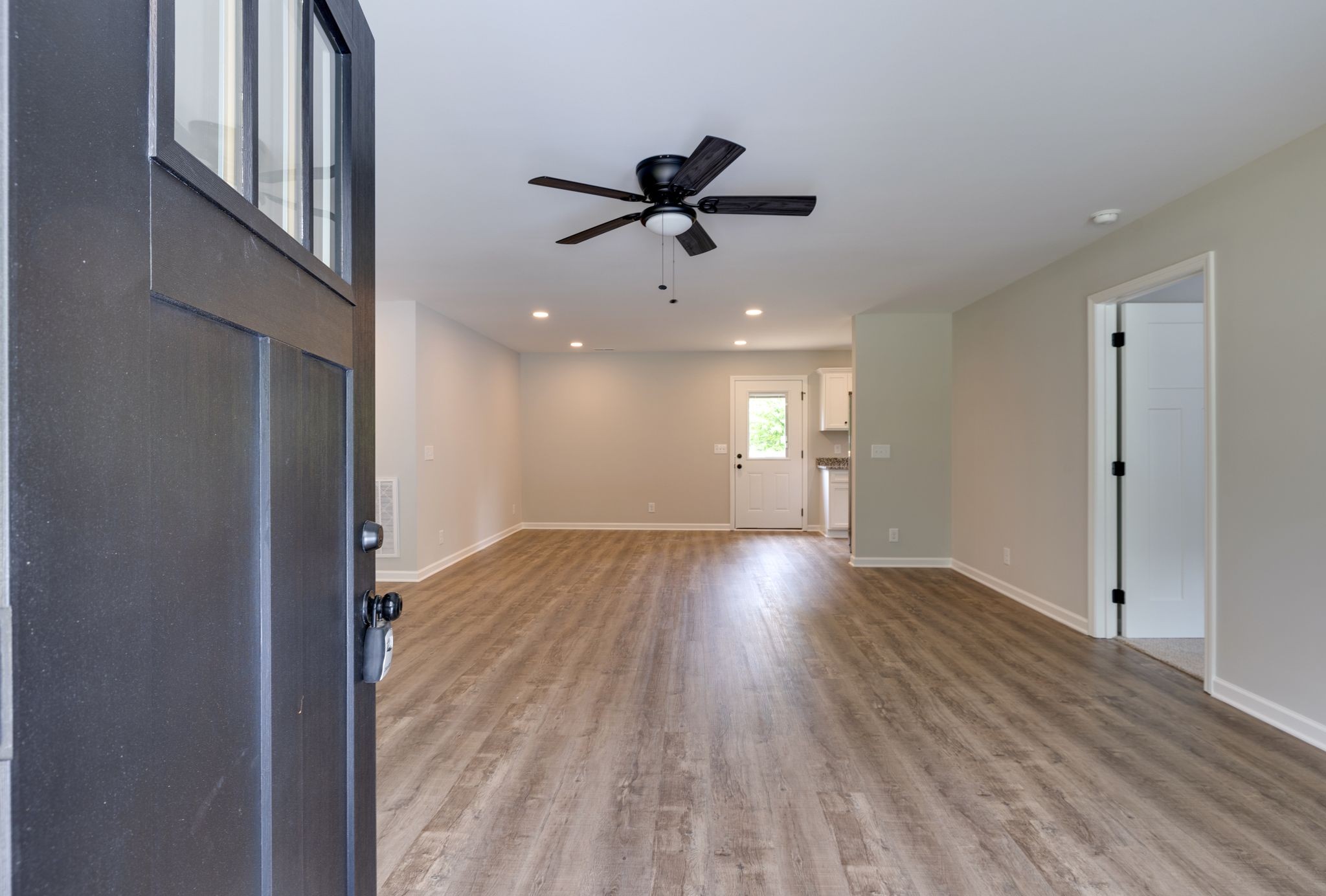 617 Kingree Road Shelbyville, TN 37160 - Photo 6 of 28 Gallery Image 6